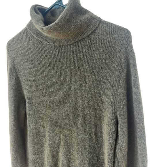 Banana Republic Aire Turtleneck Sweater Green soft small - Picture 2 of 7